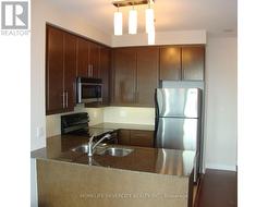 2701 - 18 HARBOUR STREET Toronto, ON M5J 2Z6