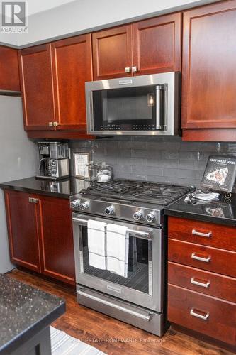 Gas Stove - 10 - 571 Longworth Avenue E, Clarington, ON 