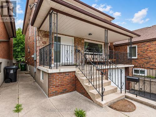MAIN & SECOND FLOOR - 41 WOODVILLE AVENUE , Toronto, Ontario M4K 2J5 3