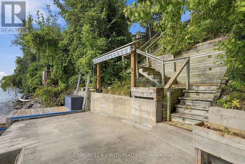 19 Stanley Avenue, Oro-Medonte, ON 