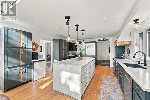 19 Stanley Avenue, Oro-Medonte, ON 