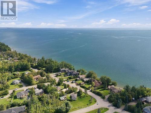 19 Stanley Avenue, Oro-Medonte, ON 