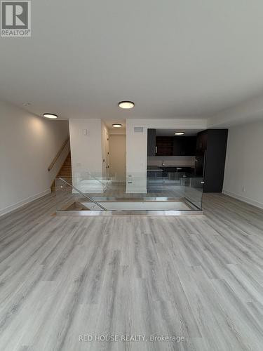 246 ELLIS AVENUE , St. Catharines, Ontario L2P 0H2 5