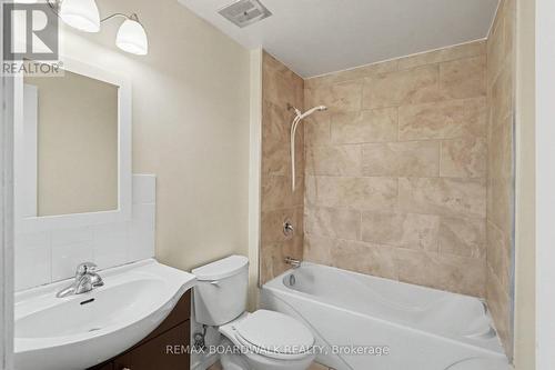 912 B Elmsmere Road, Ottawa, ON 