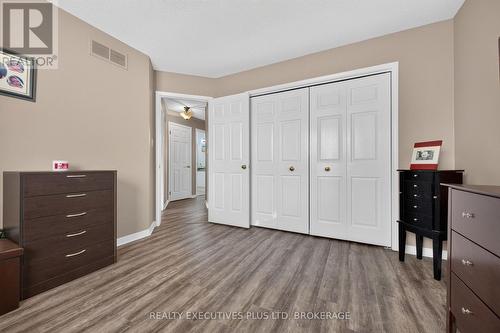 7802 Sabine Drive, Niagara Falls (Ascot), ON 