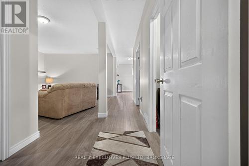 7802 Sabine Drive, Niagara Falls (Ascot), ON 