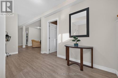 7802 Sabine Drive, Niagara Falls (Ascot), ON 