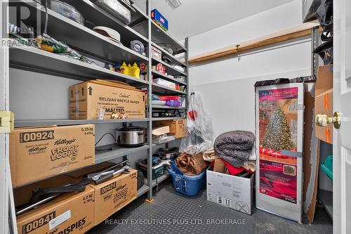 7802 Sabine Drive, Niagara Falls (Ascot), ON 