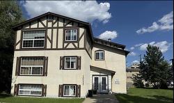 10052 152 Street NW  Edmonton, AB T5P 1X8