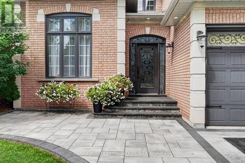 786 EXCELLER CIRCLE , Newmarket, Ontario L3X 1P5 3