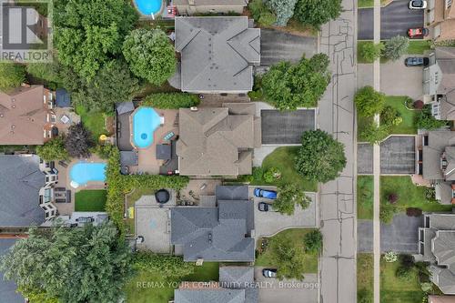 786 EXCELLER CIRCLE , Newmarket, Ontario L3X 1P5 5