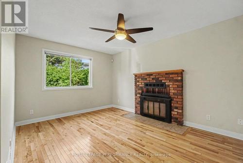 main floor family room - 1466 Prestone Drive, Ottawa, ON 