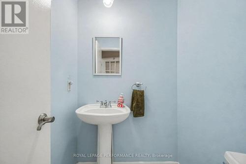 main floor 2pc bathroom - 1466 Prestone Drive, Ottawa, ON 