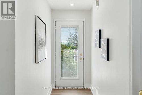 16 - 3975 Eglinton Avenue W, Mississauga, ON 