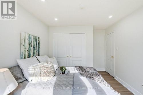 16 - 3975 Eglinton Avenue W, Mississauga, ON 