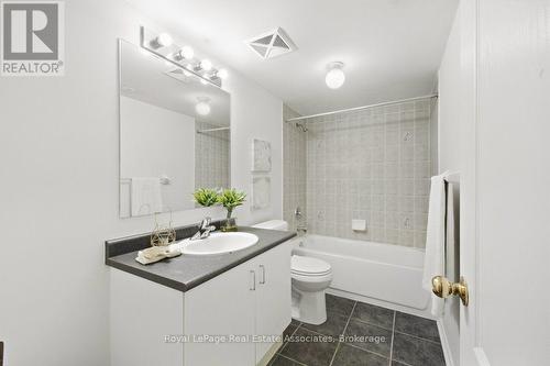 16 - 3975 Eglinton Avenue W, Mississauga, ON 