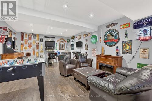 669 Kingsmere Avenue, Newmarket, ON 