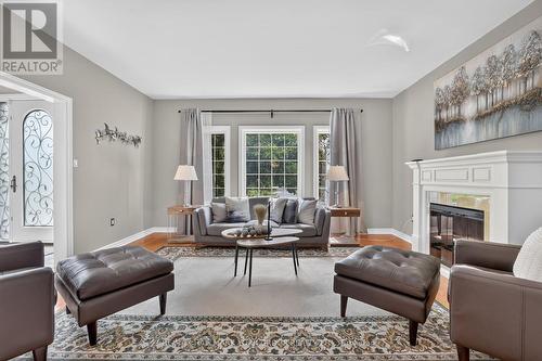 669 Kingsmere Avenue, Newmarket, ON 