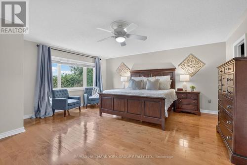 669 Kingsmere Avenue, Newmarket, ON 