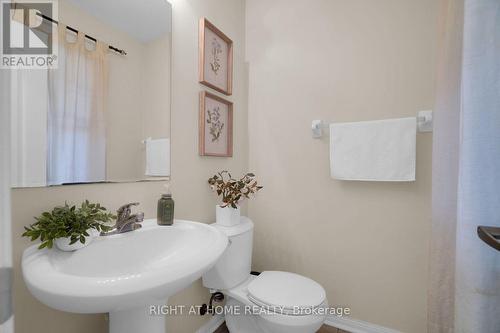 Main floor powder room - 84 Dougherty Crescent, Whitchurch-Stouffville, ON 