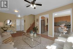 Open flow from living room to kitchen - 