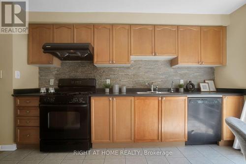 Stacked stone backsplash - 84 Dougherty Crescent, Whitchurch-Stouffville, ON 