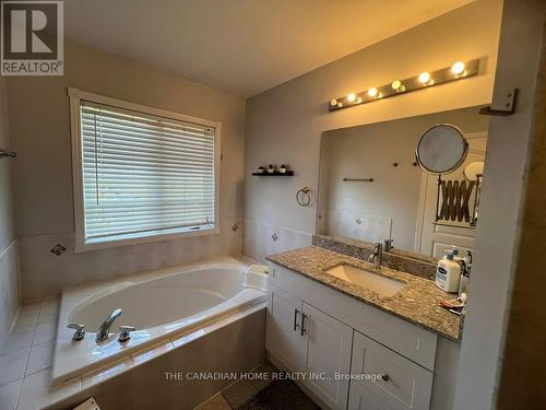50 MONACO COURT W , Brampton, Ontario L7A 1X4 4