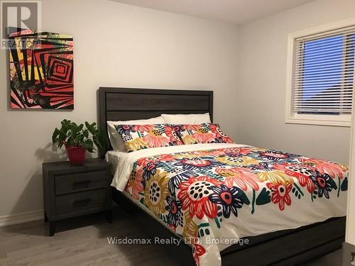 15 Winterberry Boulevard, Thorold (Confederation Heights), ON 