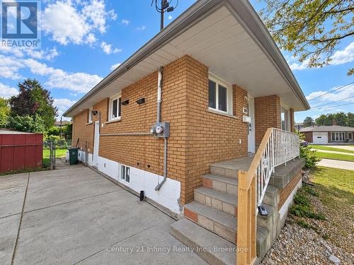2 - 109 PURDY CRESCENT , Hamilton (Greeningdon), Ontario L9A 3B5