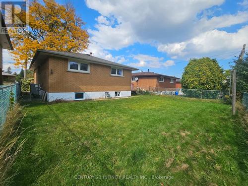2 - 109 PURDY CRESCENT , Hamilton (Greeningdon), Ontario L9A 3B5 3