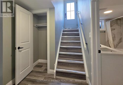 2 - 109 PURDY CRESCENT , Hamilton (Greeningdon), Ontario L9A 3B5 4