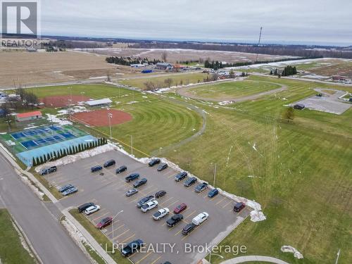 207 Merritt Court, North Middlesex (Parkhill), ON 