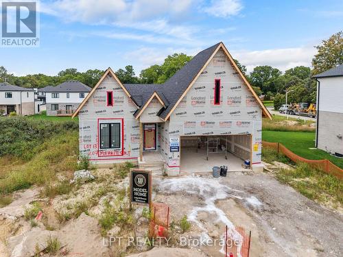 207 Merritt Court, North Middlesex (Parkhill), ON 