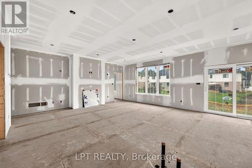 207 Merritt Court, North Middlesex (Parkhill), ON 