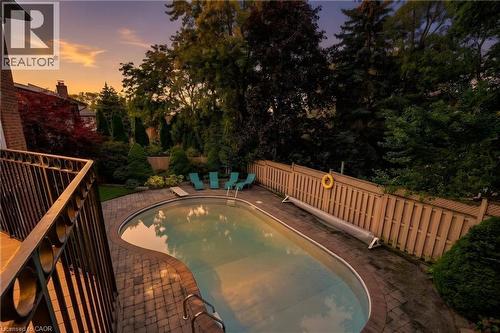 2284 Mansfield Drive, Burlington, ON 
