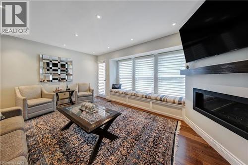 2284 Mansfield Drive, Burlington, ON 