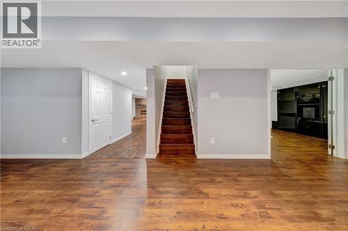 2284 Mansfield Drive, Burlington, ON 