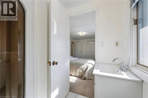 2nd bedroom en-suite - 19 Christine Crescent, Kitchener, ON 