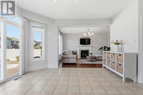 212 Janet Way, Ottawa, ON 