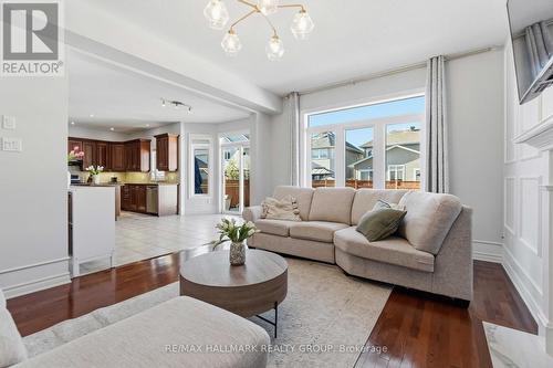 212 Janet Way, Ottawa, ON 