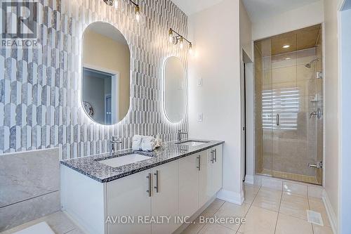 32 Mcgurran Lane, Richmond Hill, ON 