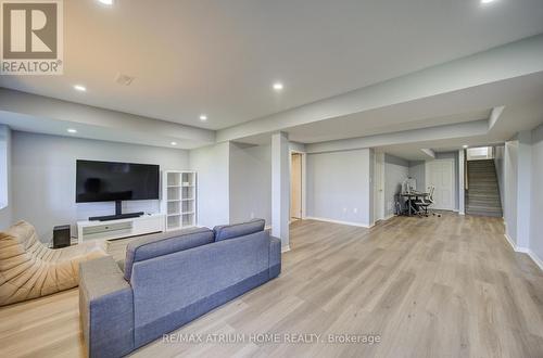 126 Hartney Drive, Richmond Hill, ON 