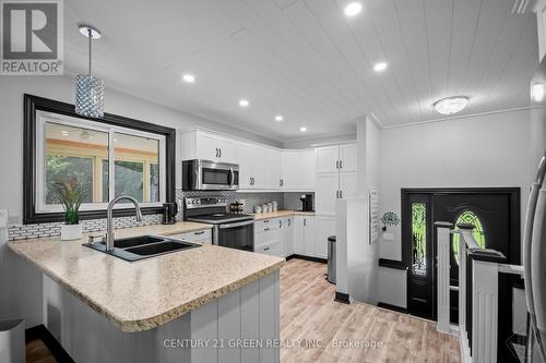 879 Lake Bernard Road S, Sundridge, ON 