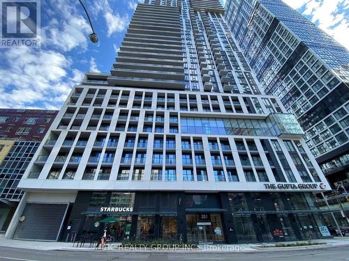 825 - 251 JARVIS STREET , Toronto, Ontario M5B 0C3