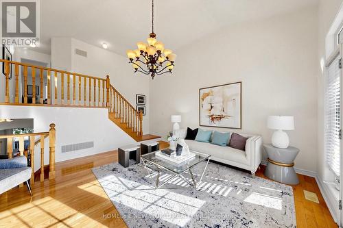 5 Rivington Avenue, Vaughan, ON 