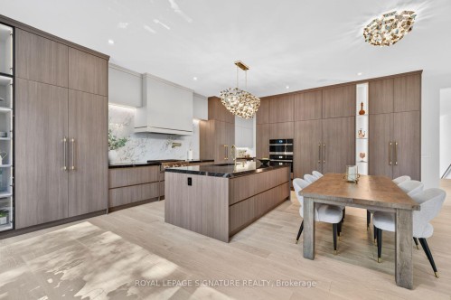257 Lawrence Avenue E, Toronto, ON 