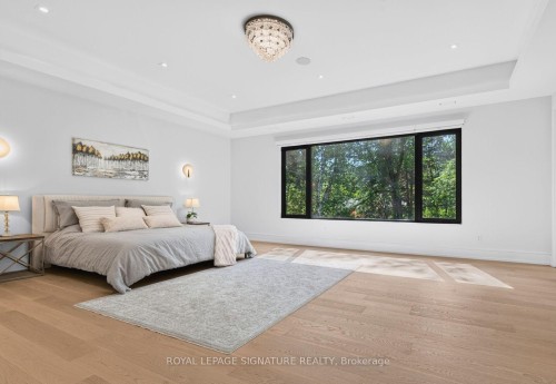 257 Lawrence Avenue E, Toronto, ON 