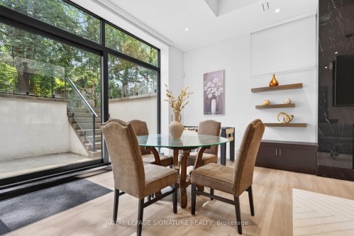 257 Lawrence Avenue E, Toronto, ON 