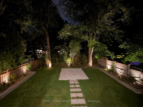 257 Lawrence Avenue E, Toronto, ON 