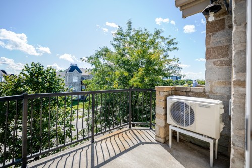 Balcon - 6-69 Rue Marie-Victorin, Saint-Eustache, QC 